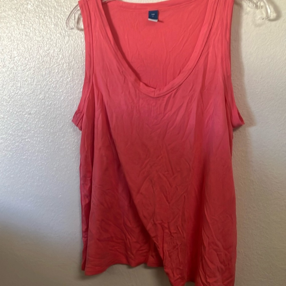 FINAL MARKDOWN Old navy tank top large